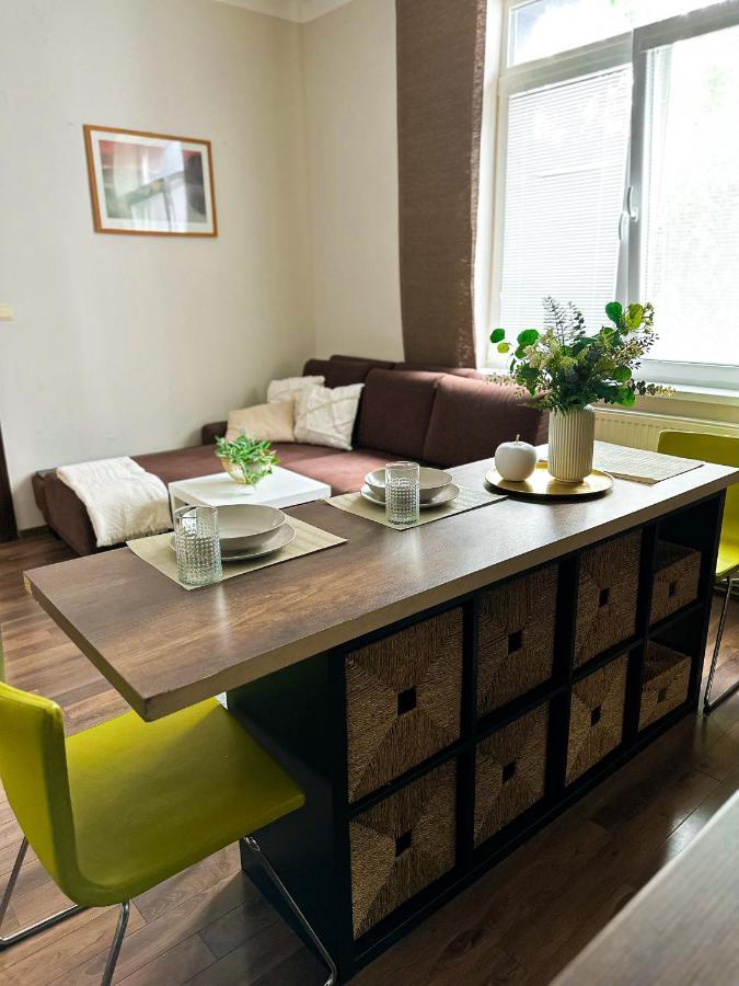 Spacious City Centre Apartment 布拉迪斯拉发 外观 照片